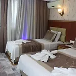 Hermanos 3* Istanbul