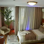 Hotel Hermanos