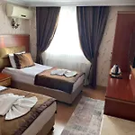 ホテル Hermanos 3*